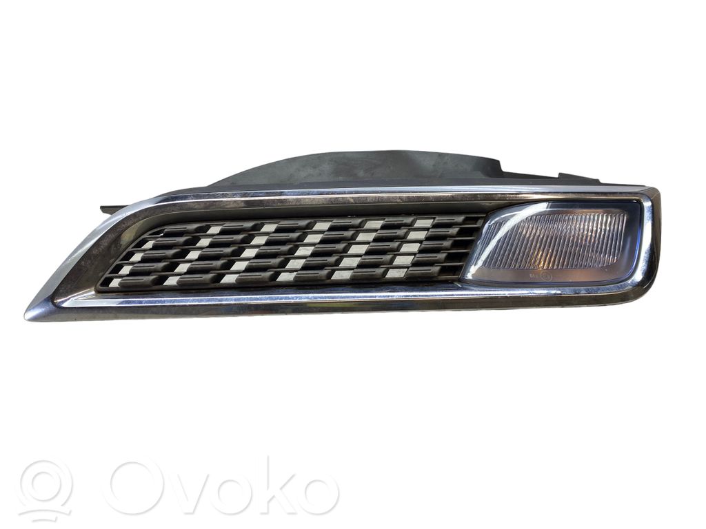Nissan Micra Grille calandre supérieure de pare-chocs avant 