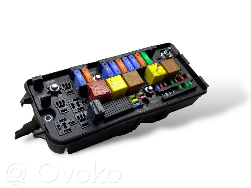 Opel Vectra C Fuse module 