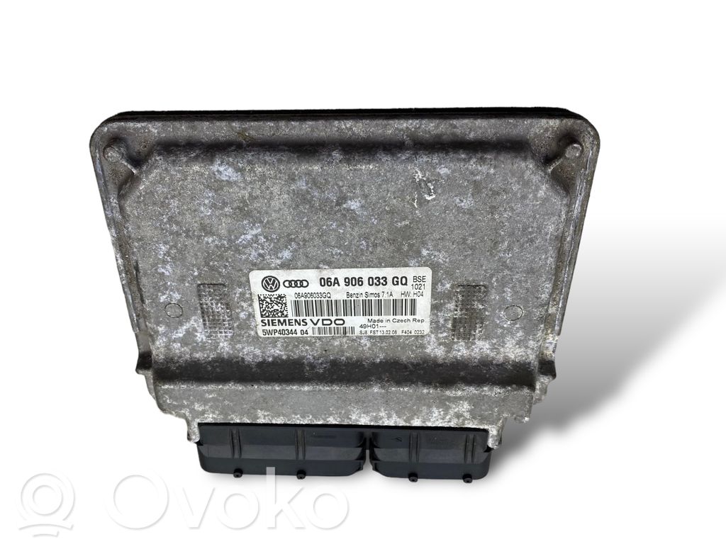 Audi A3 S3 A3 Sportback 8P Engine control unit/module 