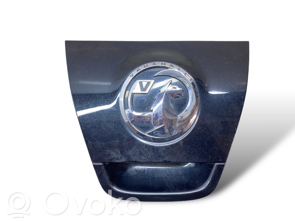 Opel Astra J Uchwyt / Rączka zewnętrzna otwierania klapy tylnej / bagażnika 
