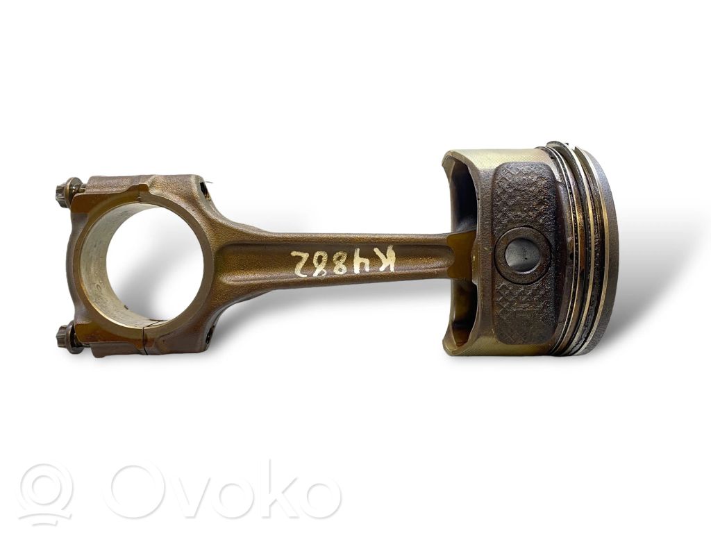 Citroen C4 I Picasso Piston with connecting rod 