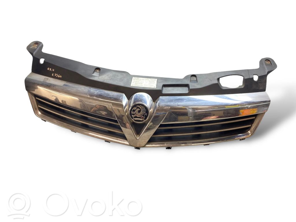 Opel Astra H Maskownica / Grill / Atrapa górna chłodnicy 