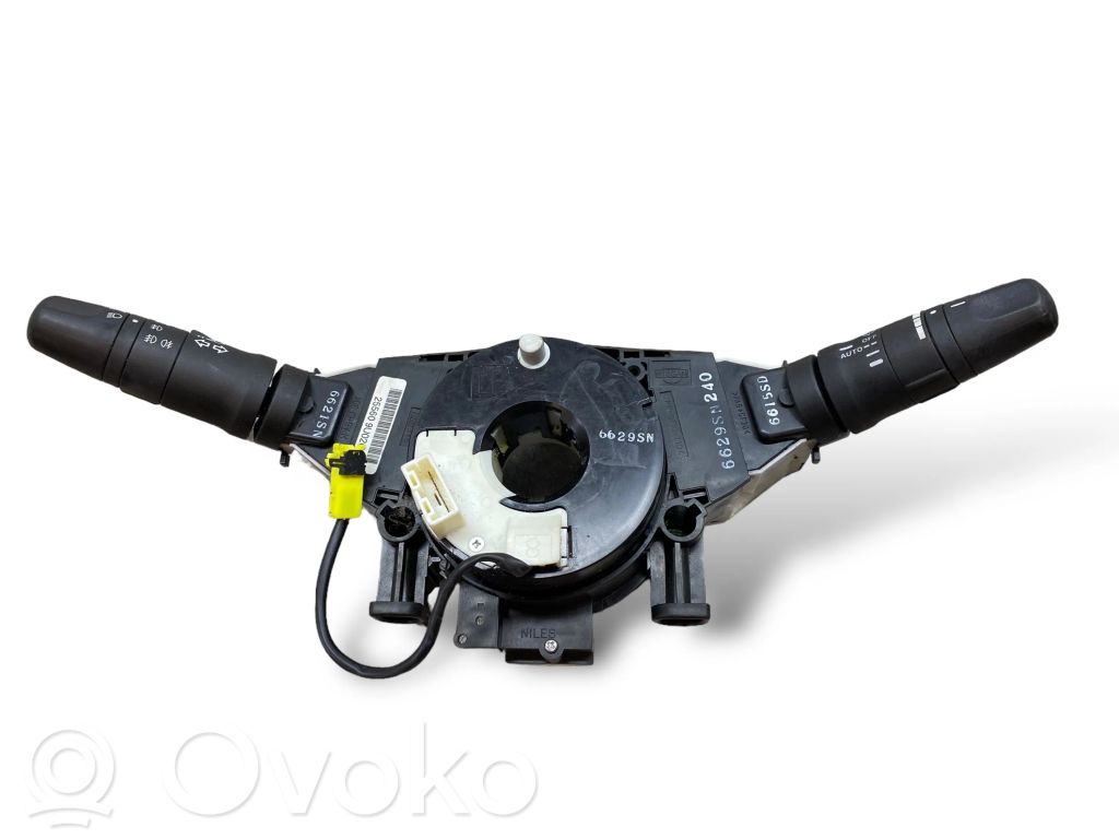 Nissan Note (E11) Commodo, commande essuie-glace/phare 