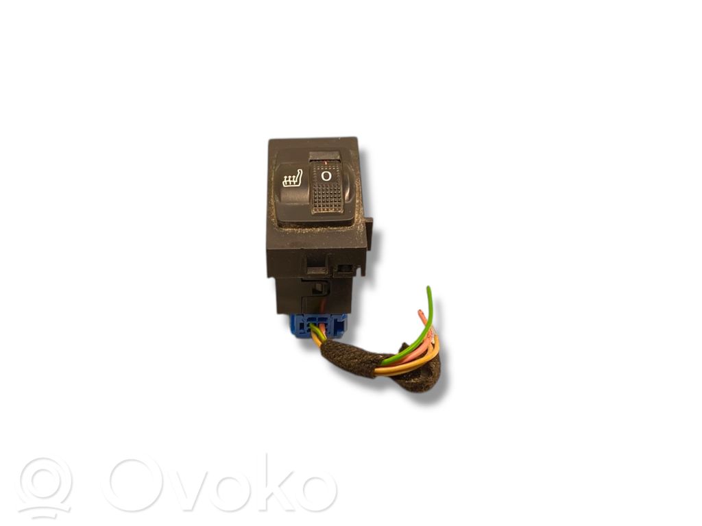 Peugeot 508 Seat heating switch 