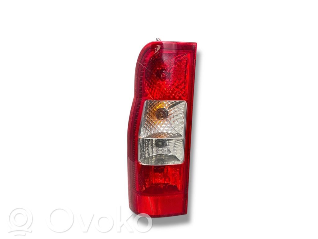 Ford Transit Lampy tylnej klapy bagażnika 