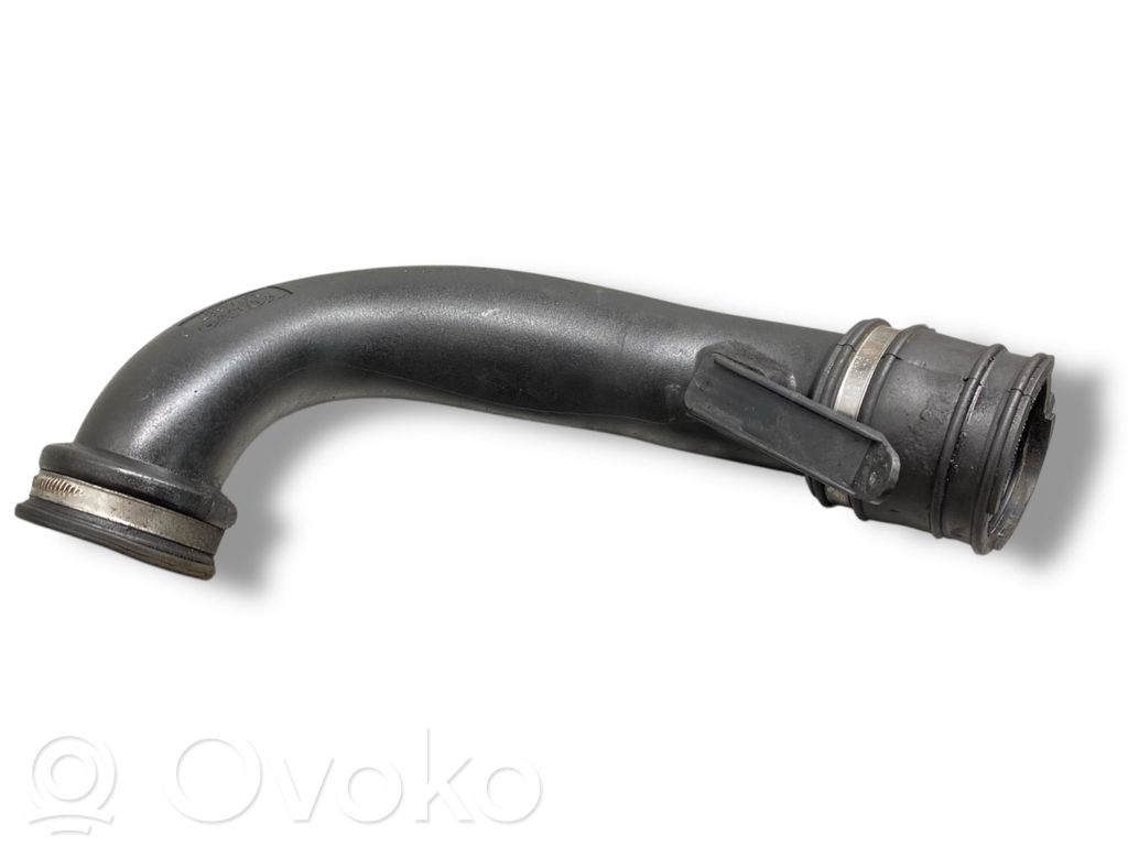 Volvo V70 Interkūlera šļūtene (-es) / caurule (-es) 