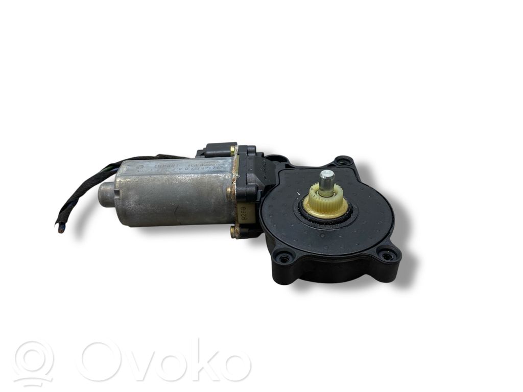 BMW X5 E53 Front door window regulator motor 