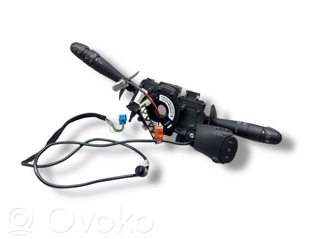 Renault Kangoo I Interruptor/palanca de limpiador de luz de giro 