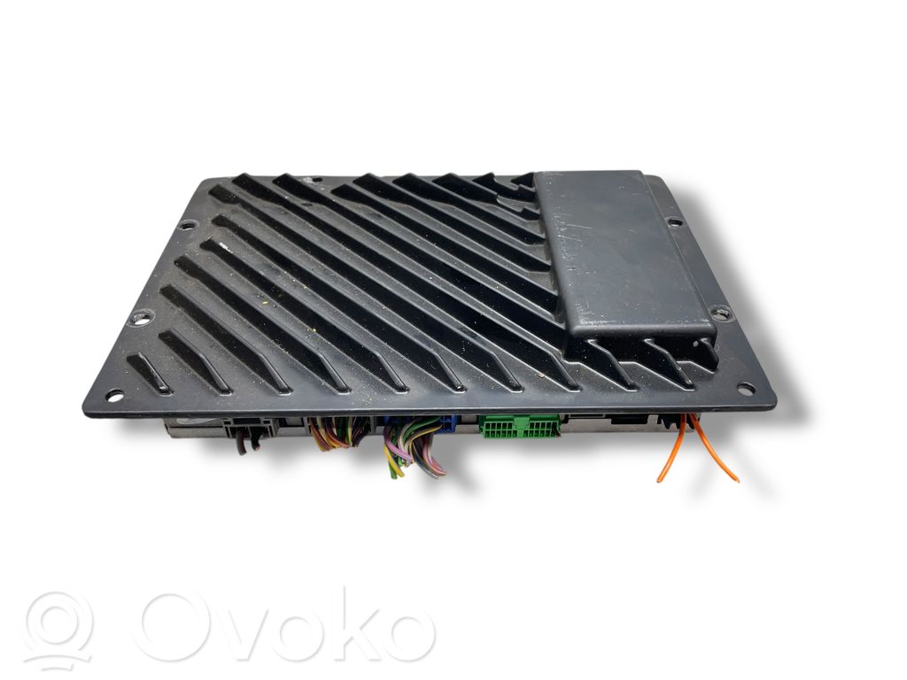 Jaguar XF X250 Sound amplifier 
