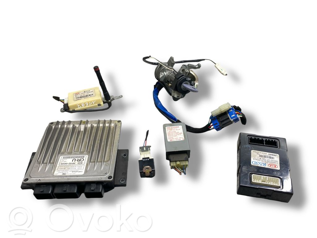 Komputer / Sterownik ECU i komplet kluczy   R0410C086C,391024X520,82097713,391024X520,K55F,OK53D67720,OK53D67720D,OK55F677RO,OK6060A66830A