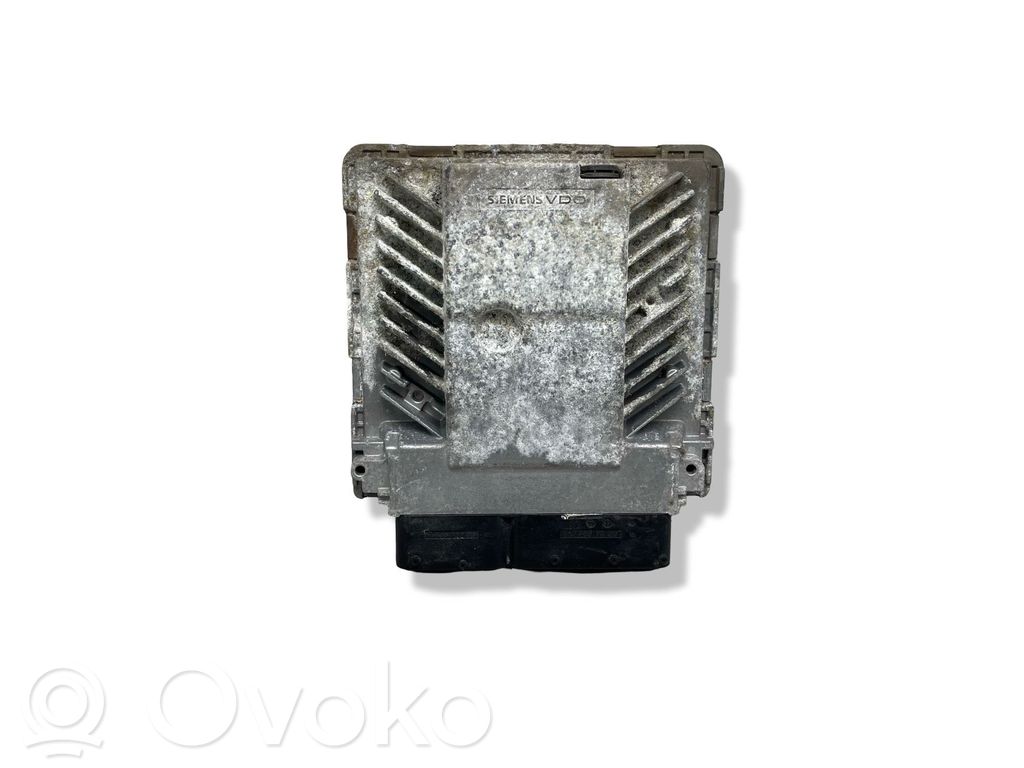 Volkswagen PASSAT B6 Engine control unit/module 