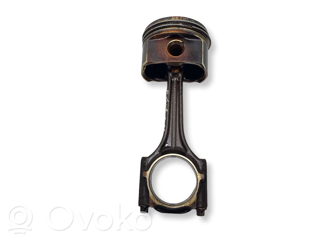 Skoda Octavia Mk1 (1U) Piston with connecting rod 