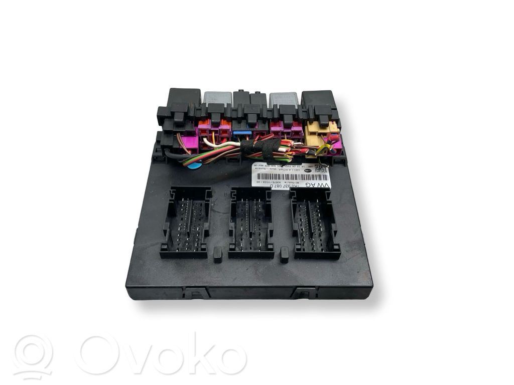Skoda Octavia Mk2 (1Z) Fuse module 