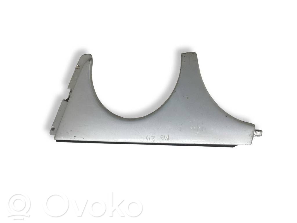 Mercedes-Benz E W210 Ornament sub far 