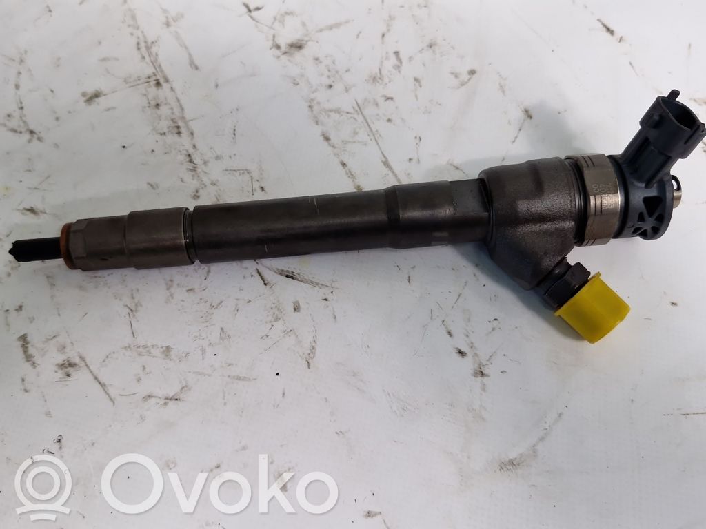 Opel Vivaro Inyector de combustible 