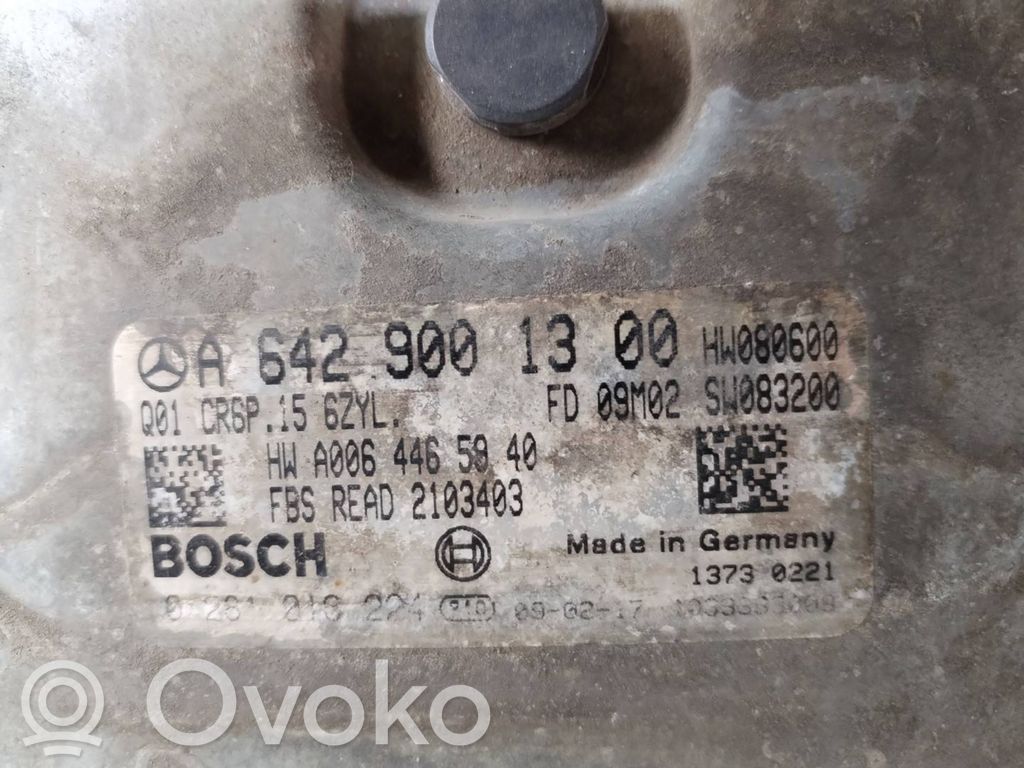 Mercedes-Benz E W212 Engine control unit/module 