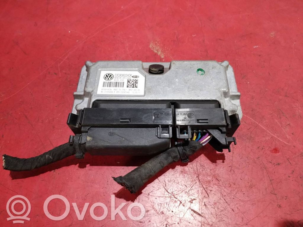 Volkswagen Golf Plus Engine control unit/module 