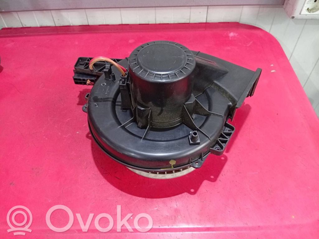 Volkswagen Polo IV 9N3 Ventola riscaldamento/ventilatore abitacolo 