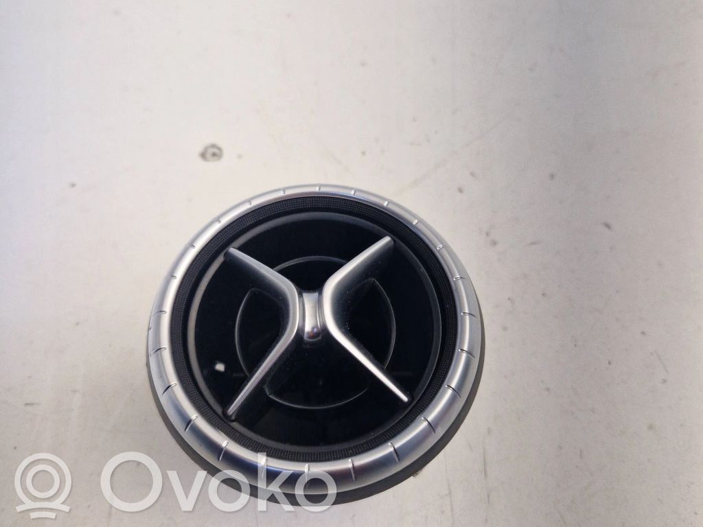Mercedes-Benz CLA C117 X117 W117 Boczna kratka nawiewu deski rozdzielczej 