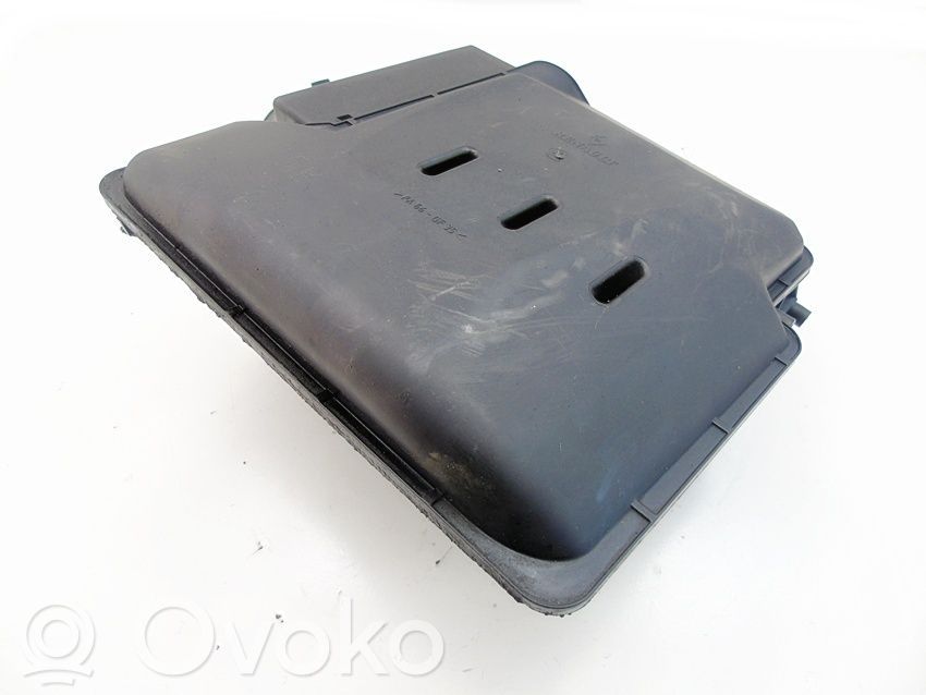 Halterung Luftfilterkasten   8200420862