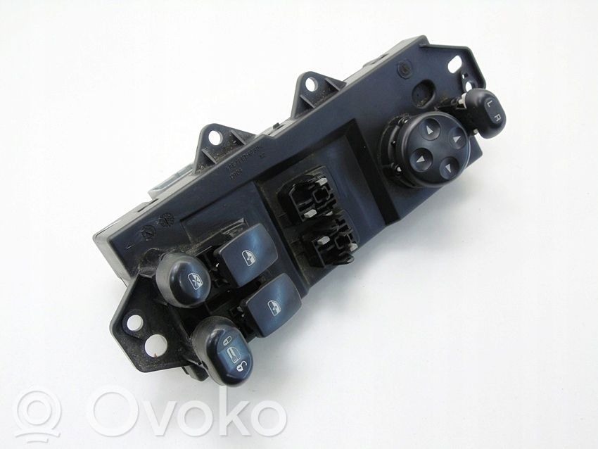 Chrysler Pacifica Quarter vent window switch 