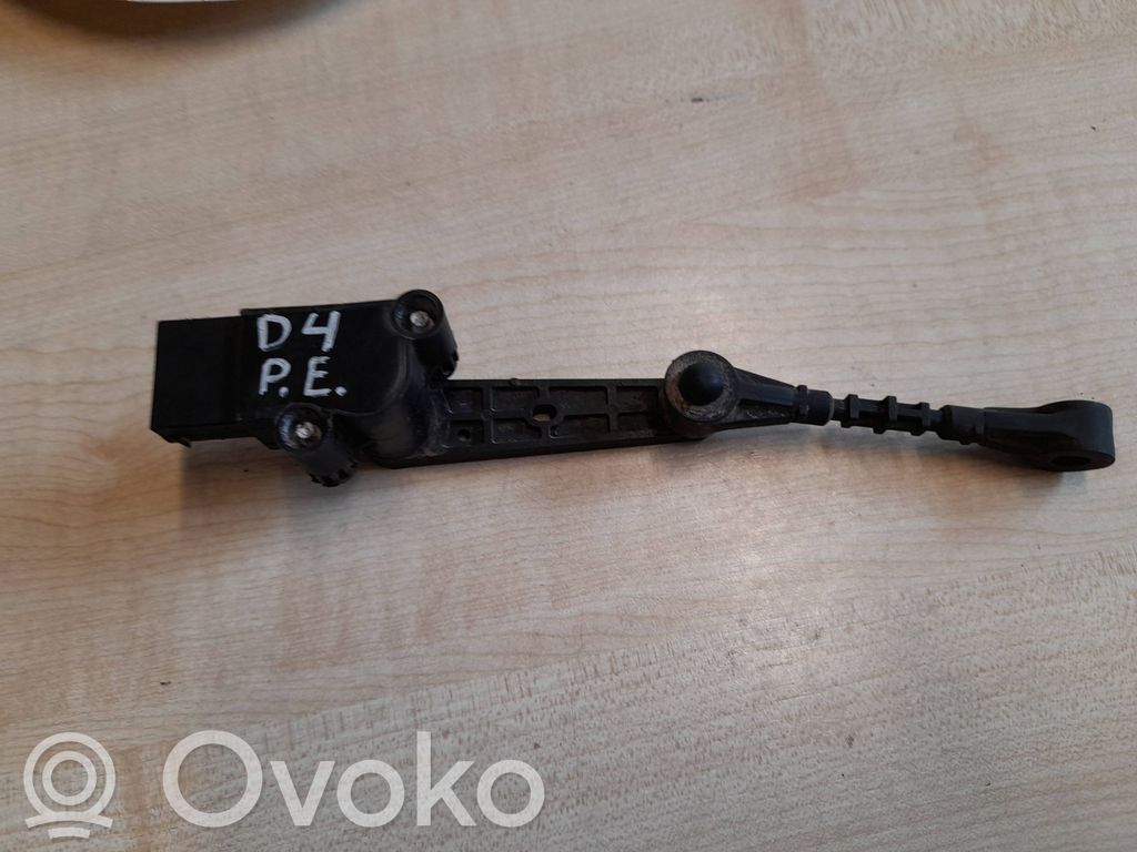 Czujnik poziomowania osi przedniej   AH223C097AC,LR019137,LR020155,LR020156,RQH500070,RQH500071