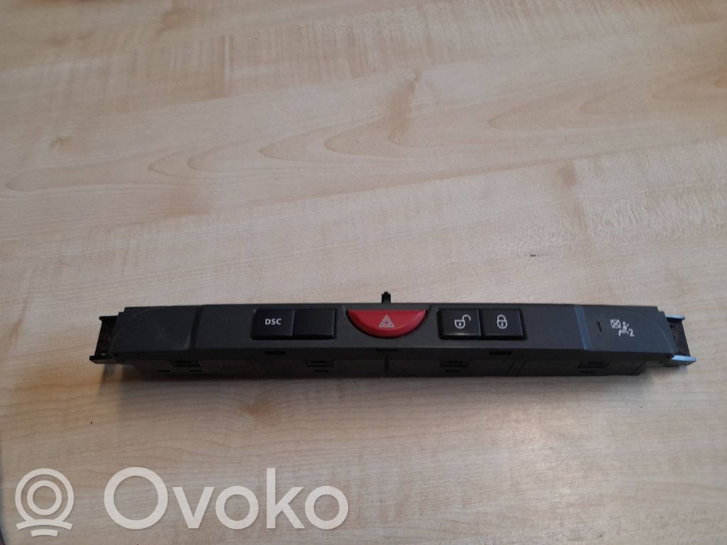 Land Rover Discovery 3 - LR3 Hazard light switch 