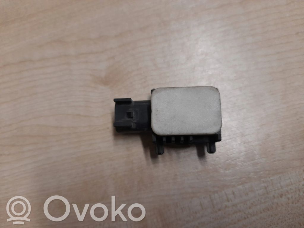 Czujnik uderzenia Airbag   8X2314B006AA