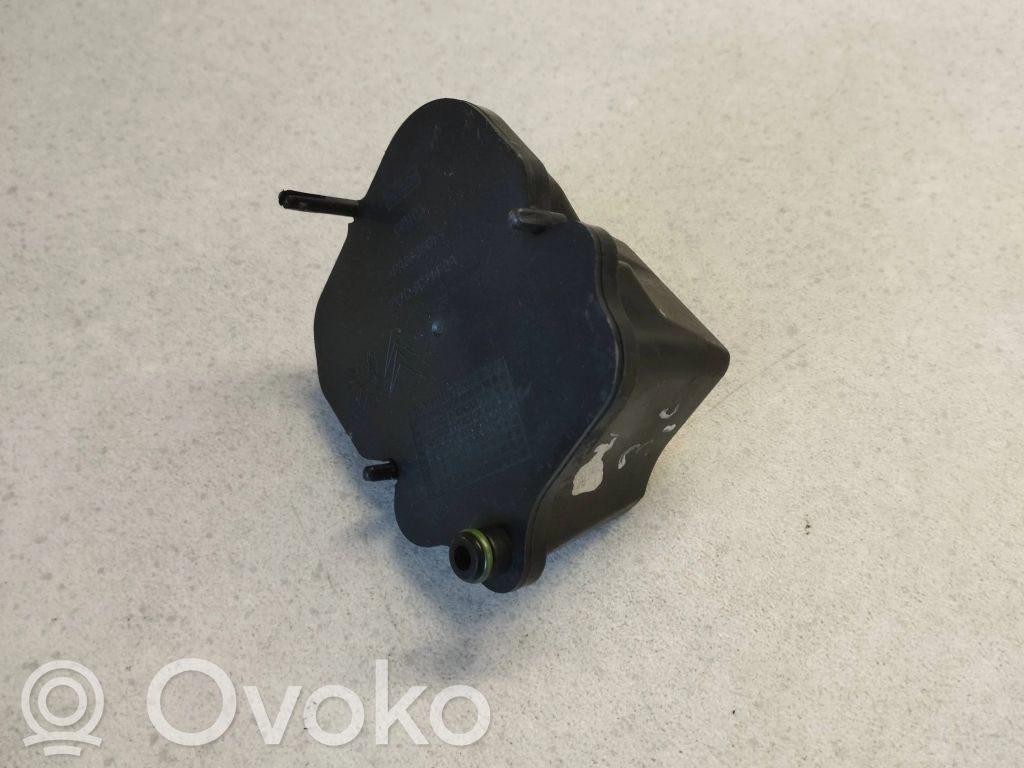 Land Rover Discovery 4 - LR4 Odpowietrznik / Separator oleju 