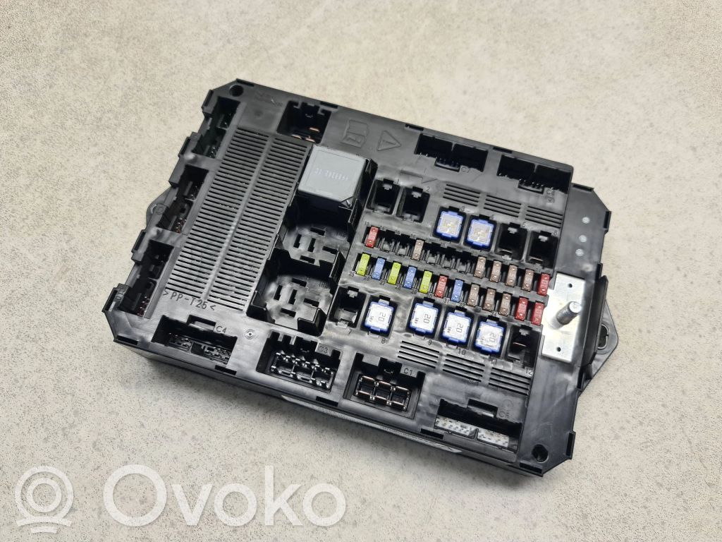 Ramka / Moduł bezpieczników   BCMA12247794,73409725,9X2314C256AB091,9X2314B476AD