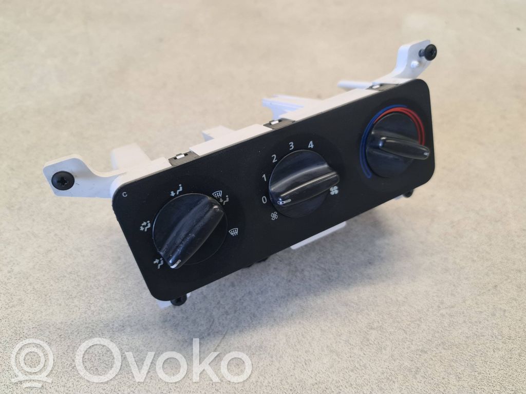 Climate control unit   JFC500300