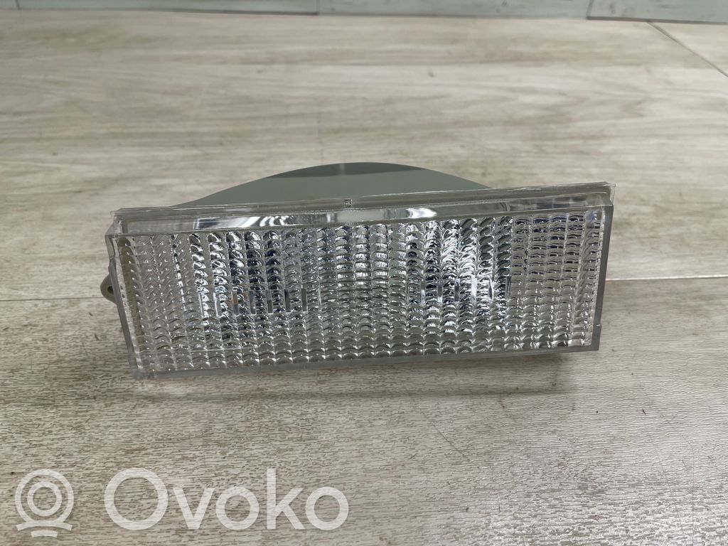 Etusuuntavilkku   083331602RF