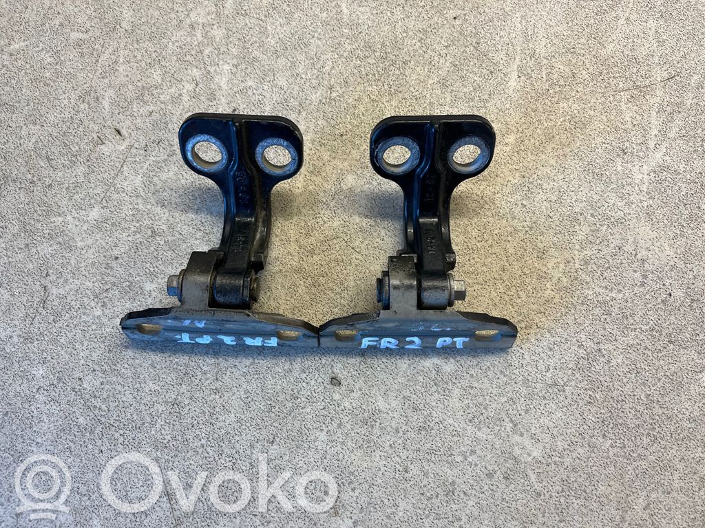 Land Rover Freelander 2 - LR2 Rear door hinge set 