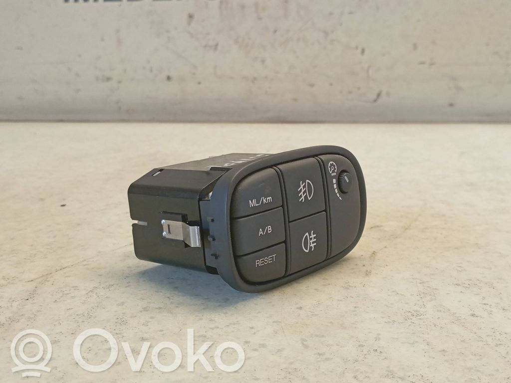 Jaguar S-Type Light switch 
