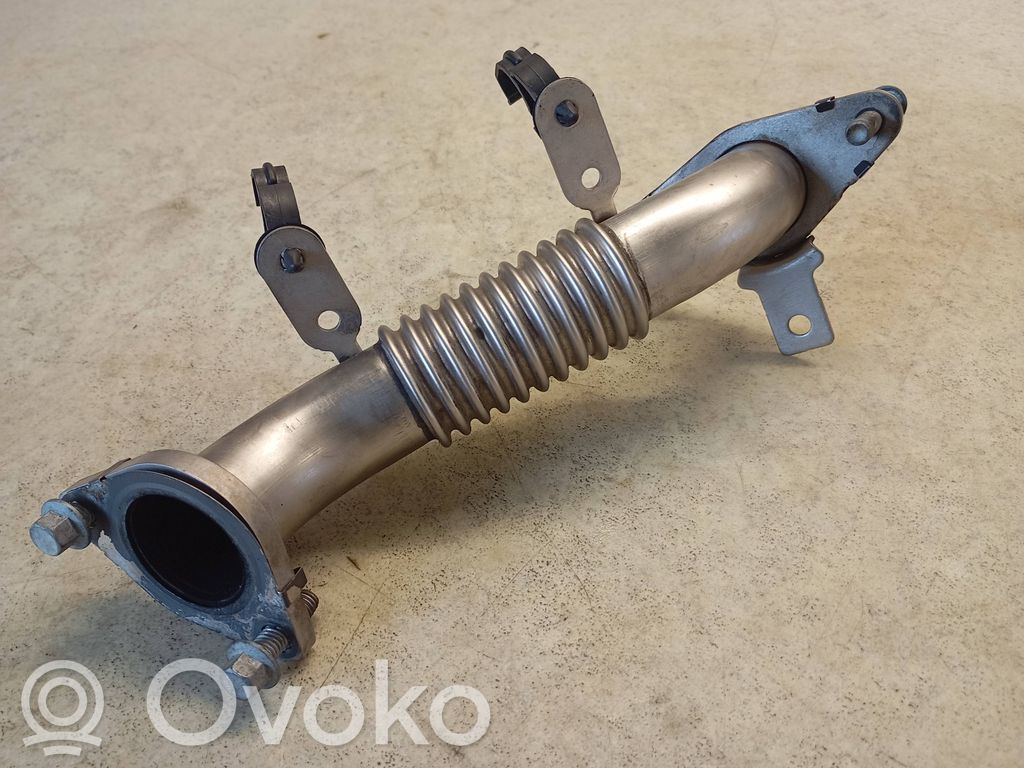 Land Rover Discovery Sport Caurulīte (-es) / šļūtene (-es) 