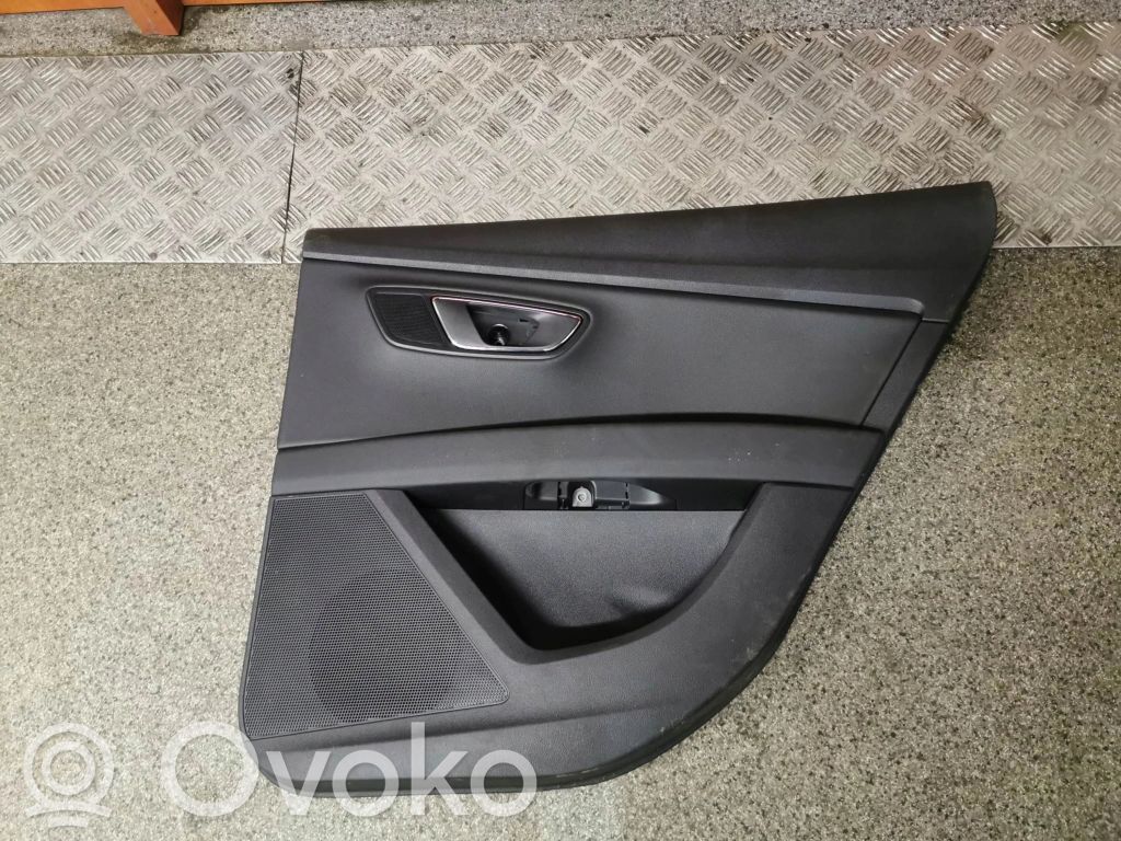 Seat Leon (5F) Boczki / Poszycie drzwi tylnych 