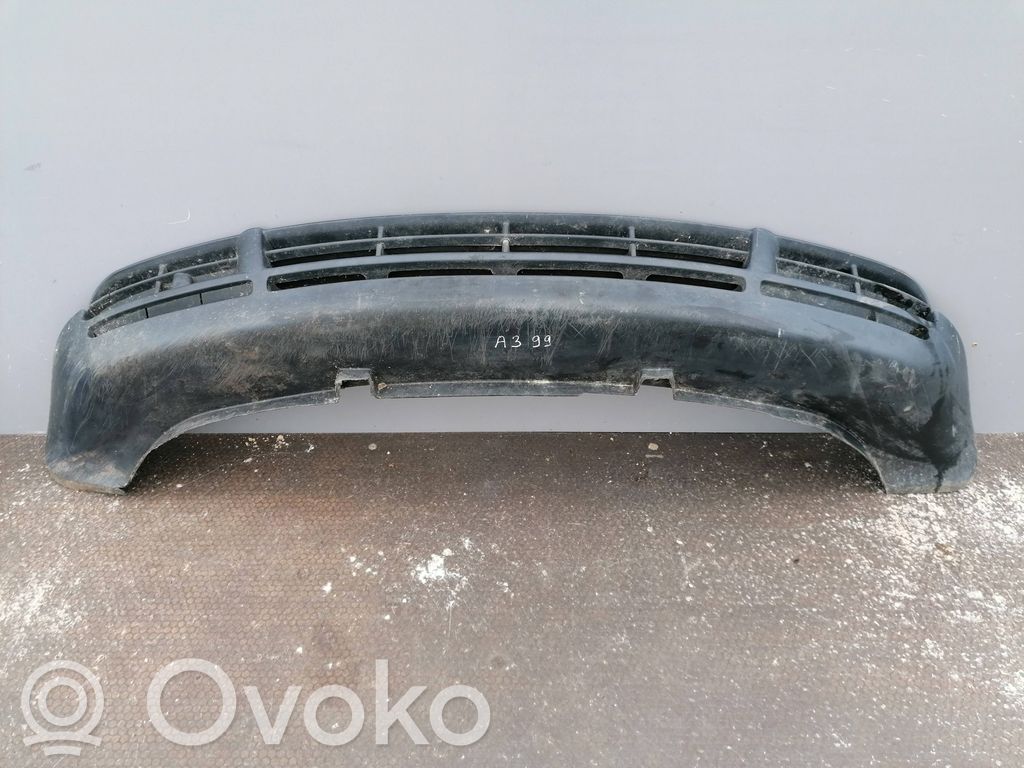 Audi A4 S4 B6 8E 8H Priekinis bamperis 
