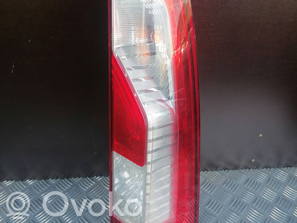 Renault Master III Rear/tail lights 