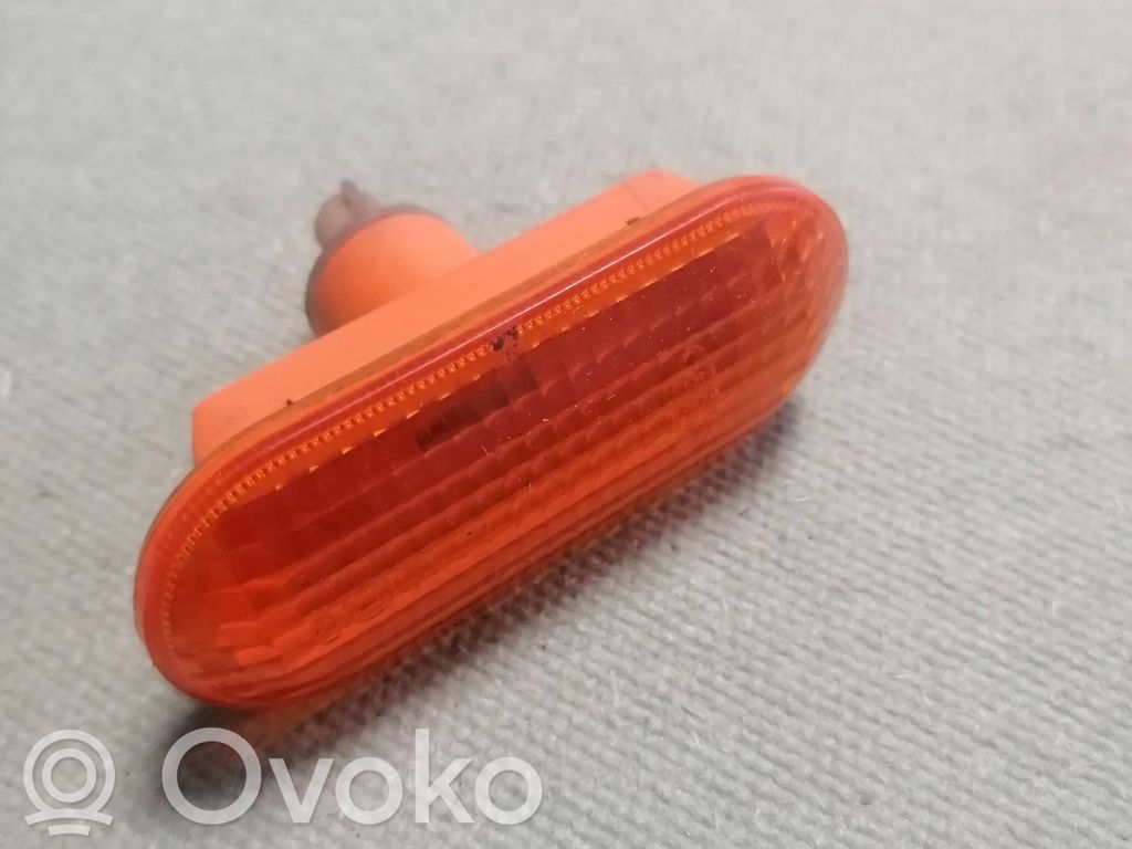 Ford Fiesta Front fender indicator light 