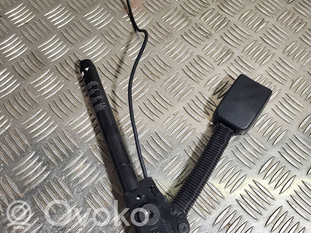 Ford Fiesta Klamra przedniego pasa bezpieczeństwa 