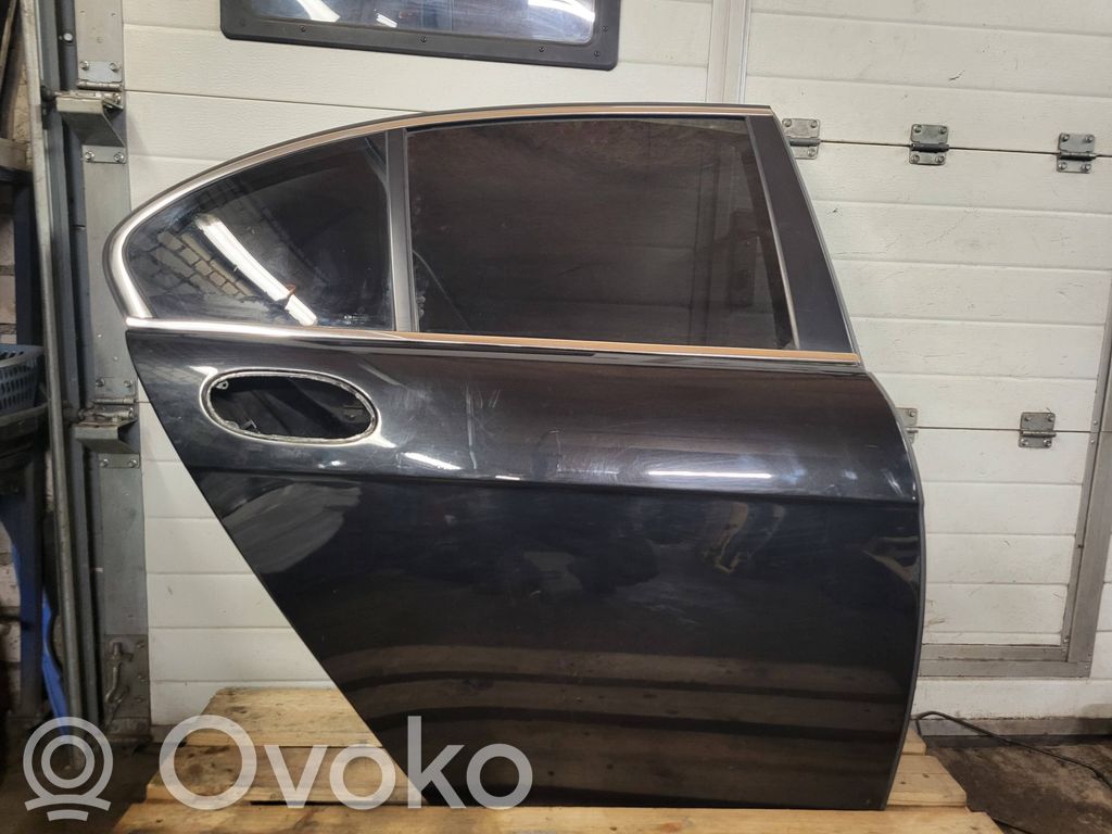 BMW 7 E65 E66 Aizmugurējās durvis 