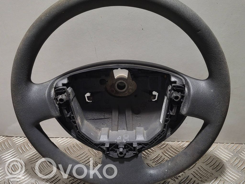 Renault Twingo II Ohjauspyörä 