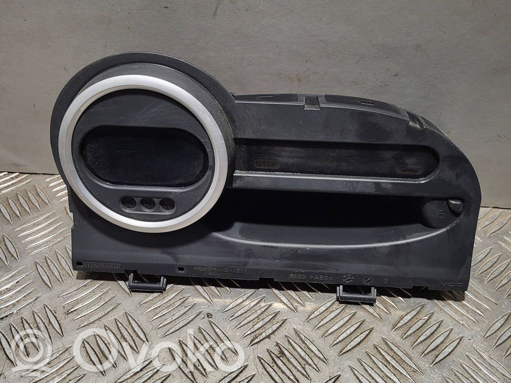 Renault Twingo II Speedometer (instrument cluster) 