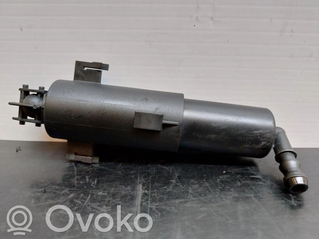 BMW 3 E90 E91 Headlight washer spray nozzle 