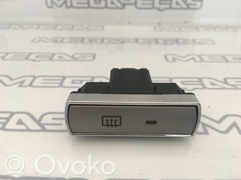 Multifunctional control switch/knob   6M2T18C621AB