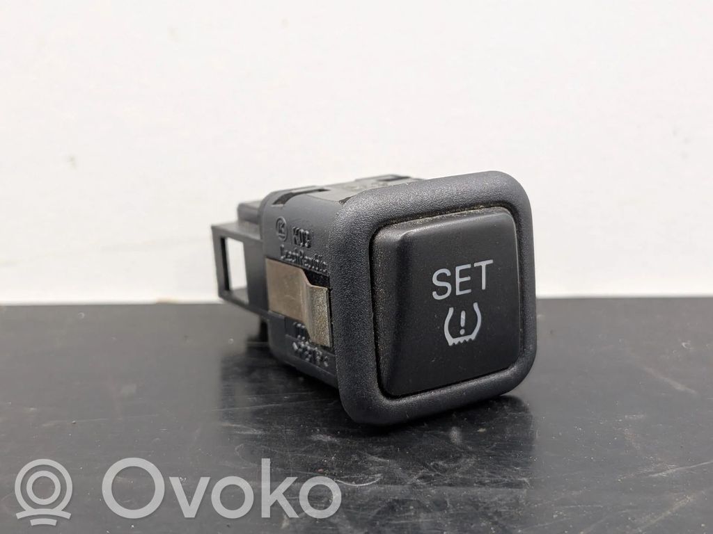 Multifunctional control switch/knob   3R0927121B