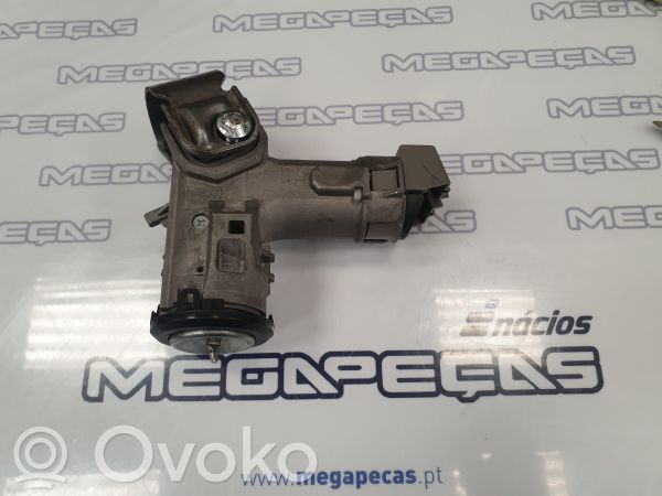 Užvedimo spynelė   9V213F880ED