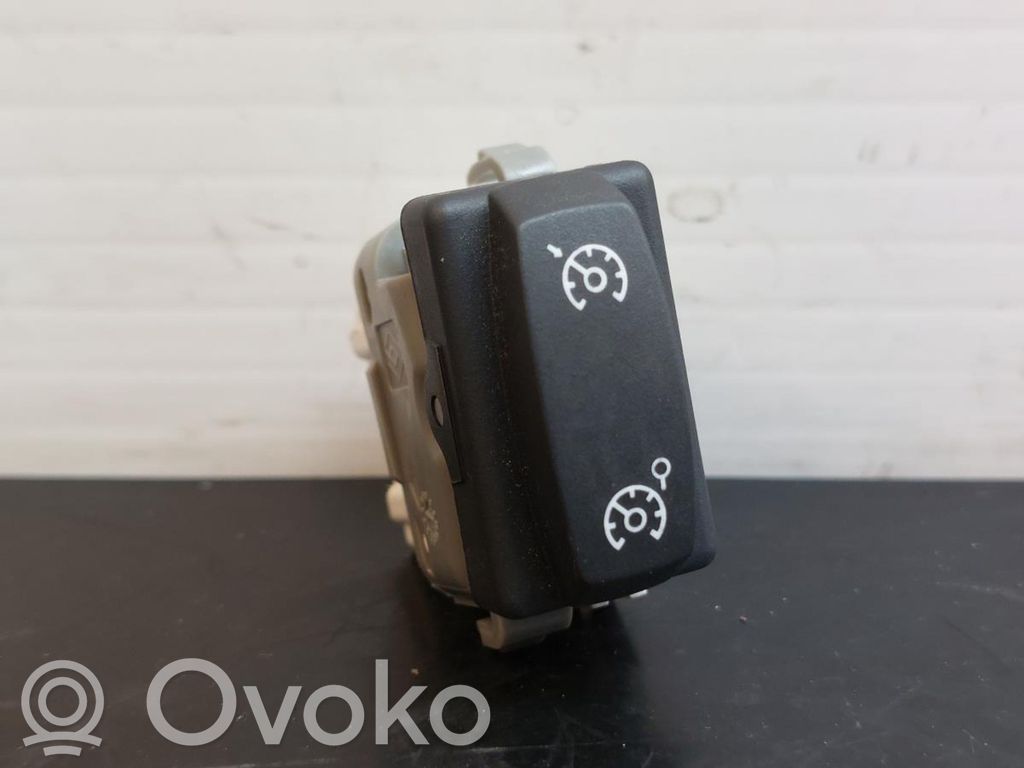 Cruise control switch   2808202