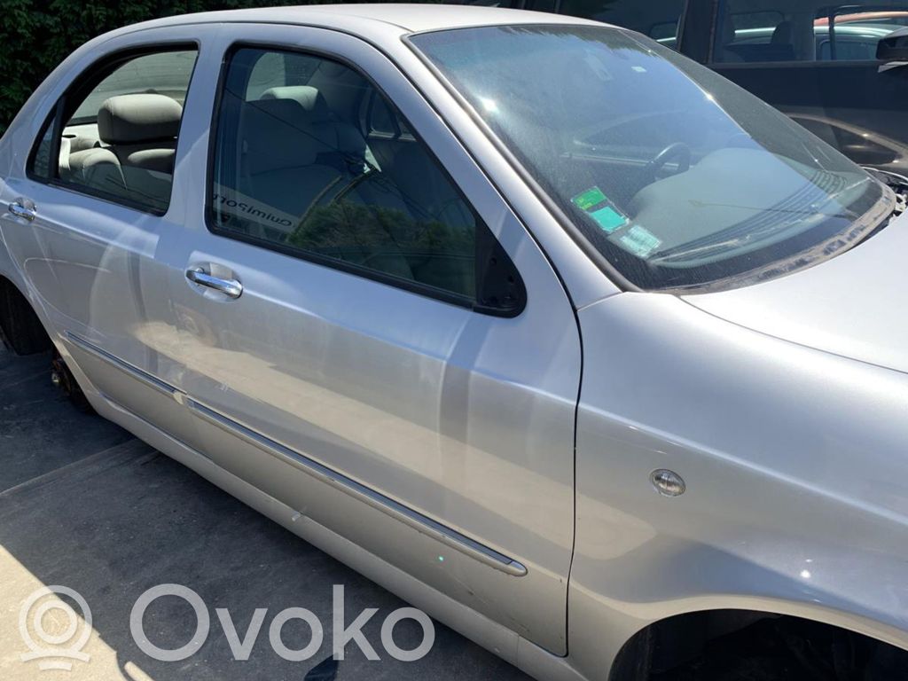 Lancia Lybra Puerta delantera 
