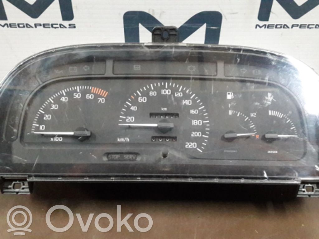 Renault Laguna I Speedometer (instrument cluster) 